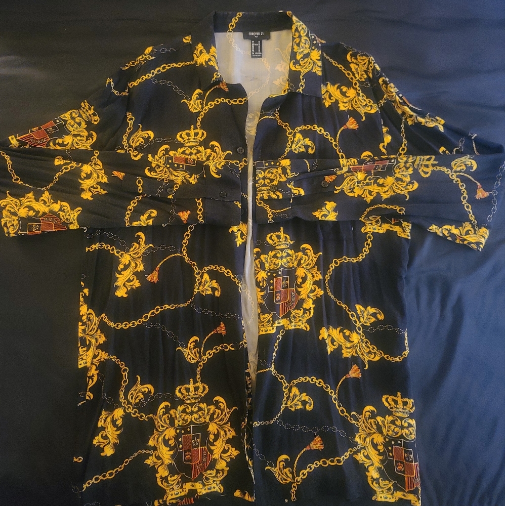 FOREVER 21 Casual Dress Shirt | Gold Chain Luxury Designs | Soft Fabric | Medium